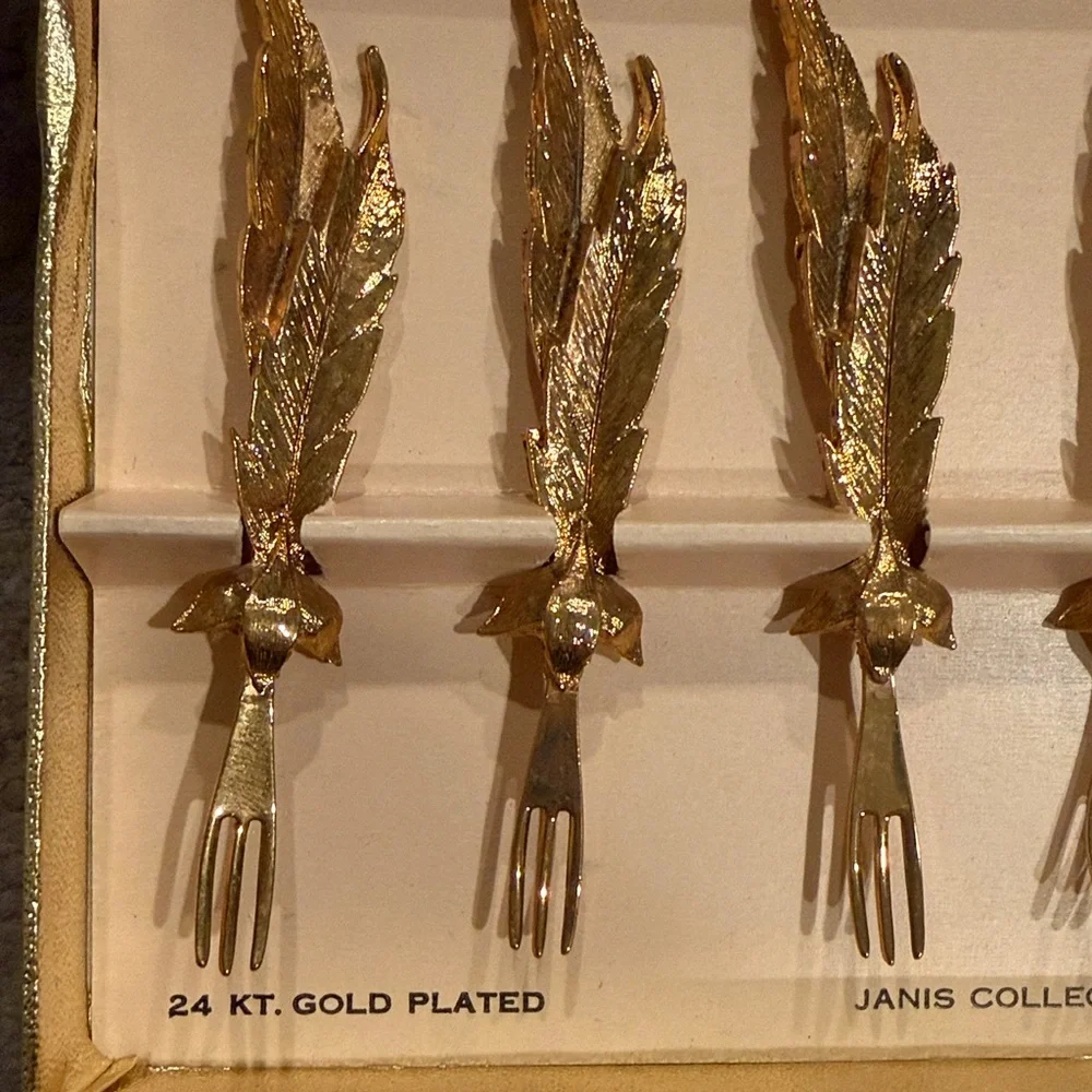janis Collection set of 6 24K Gold Plated Decorative Fork Set‎ new open box